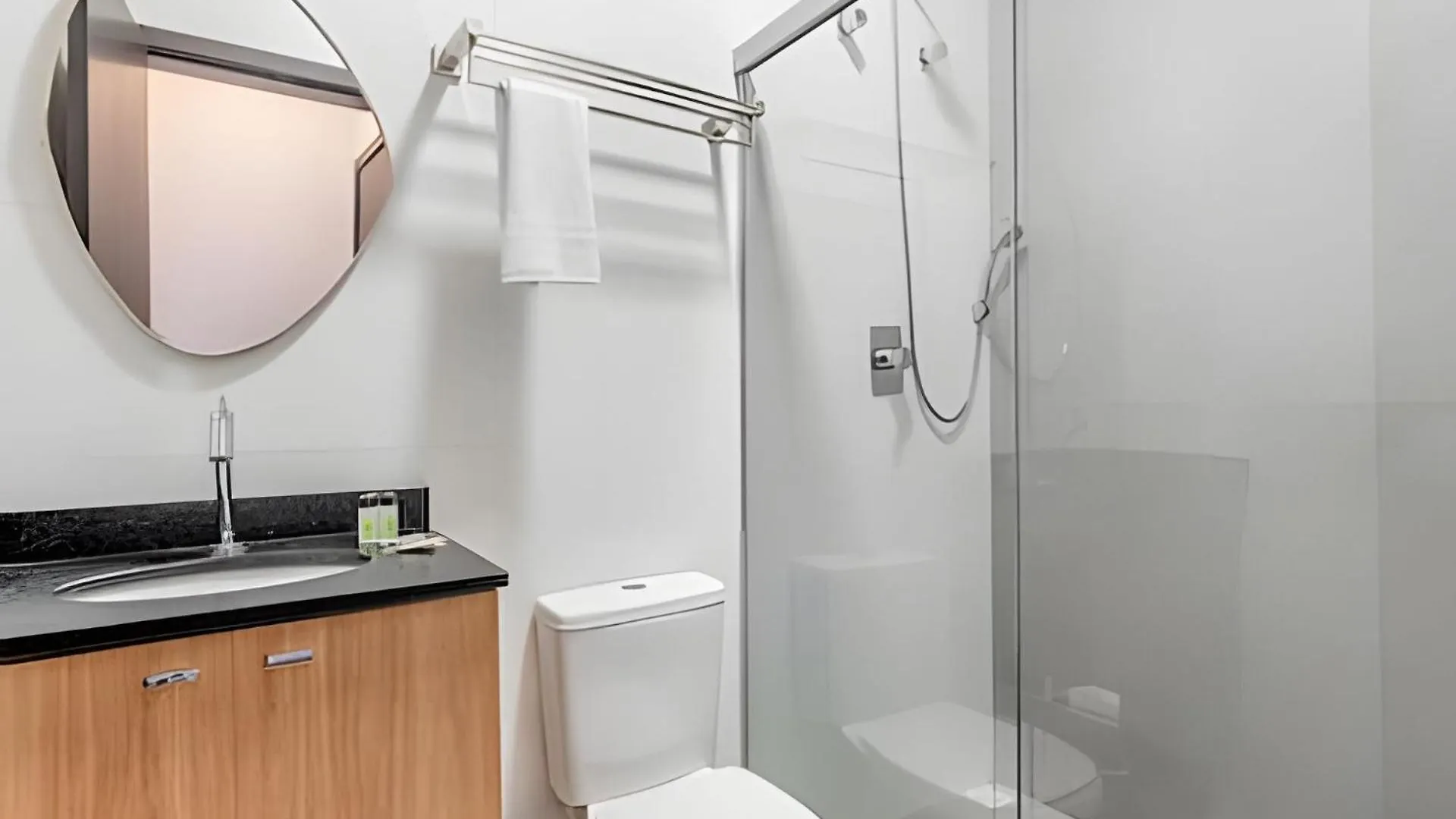 Apartamentos A 600M Da Vila Germanica Blumenau 0*,